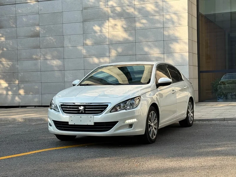 Peugeot 408