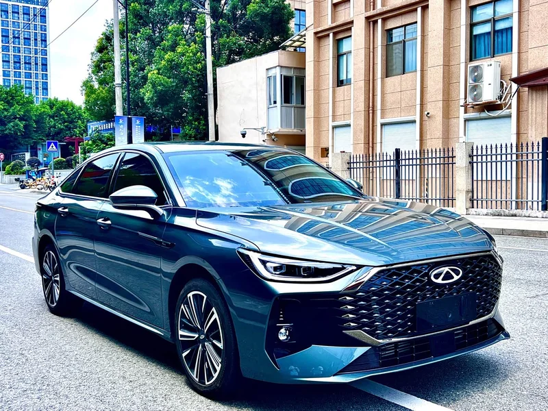 Chery Arrizo 8 Pro — фото 2