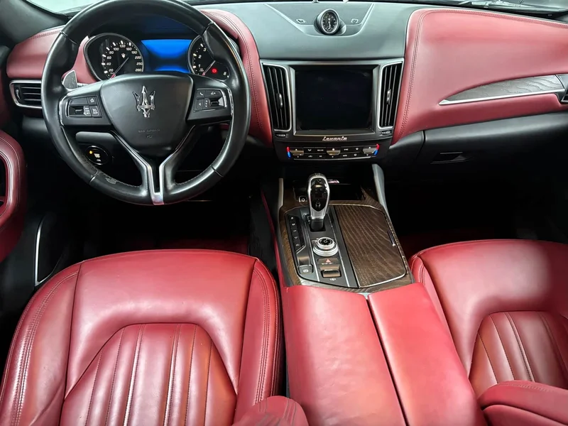 Maserati Levante — фото 6