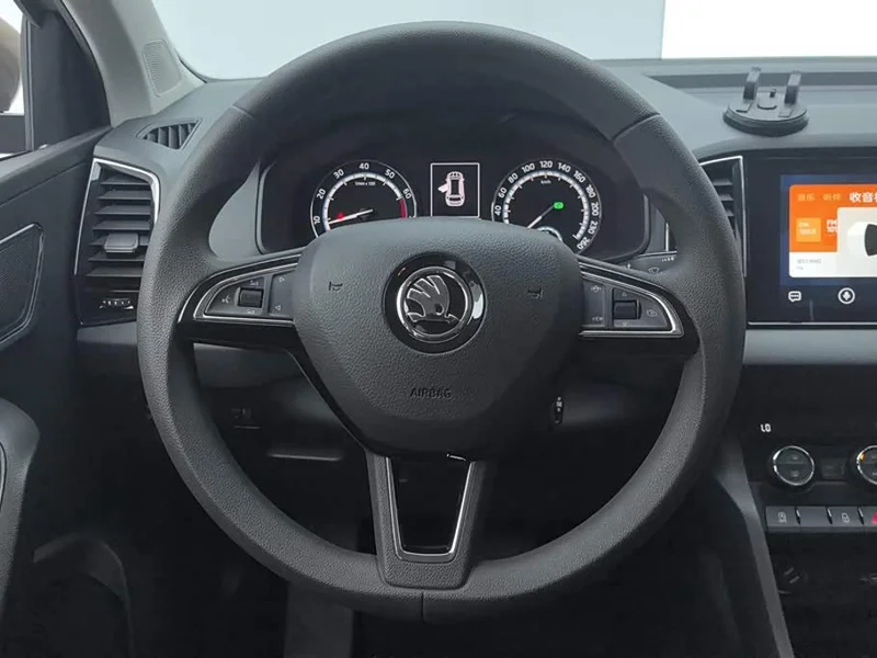 Skoda Karoq — фото 15