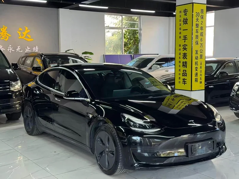 Tesla Model 3 — фото 3
