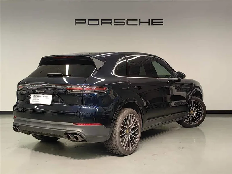 Porsche Cayenne — фото 6