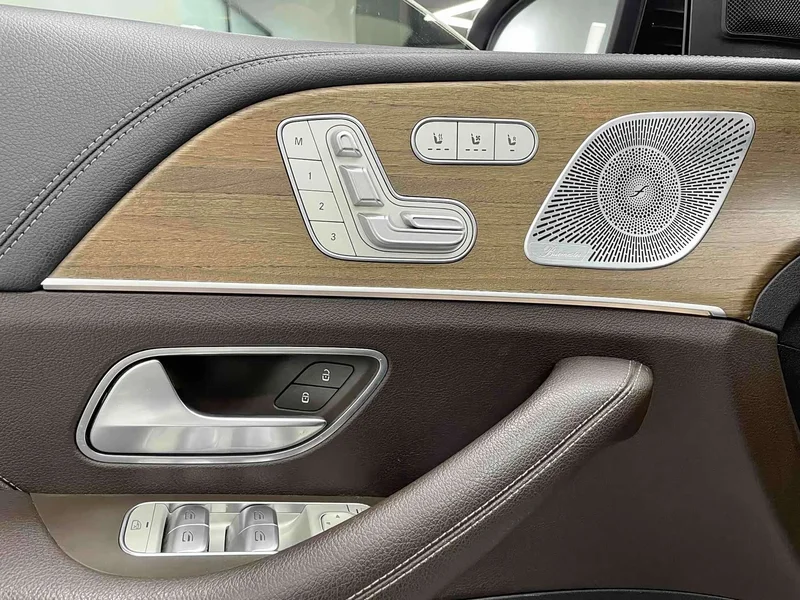 Mercedes-Benz GLS — фото 15