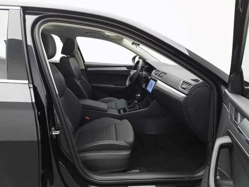 Skoda Superb — фото 23