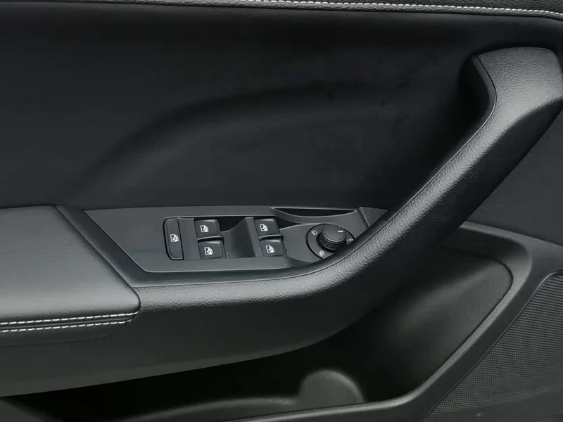 Skoda Superb — фото 9