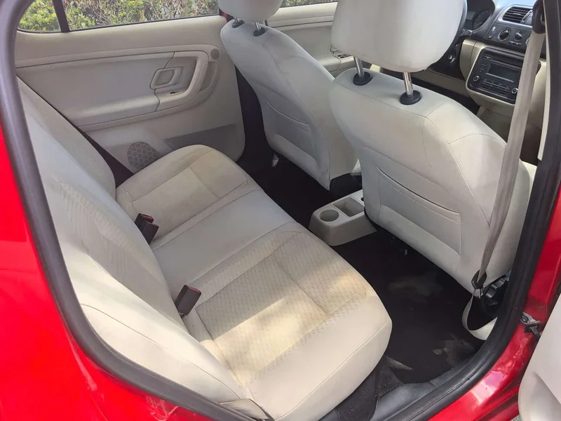 Skoda Citigo — фото 11