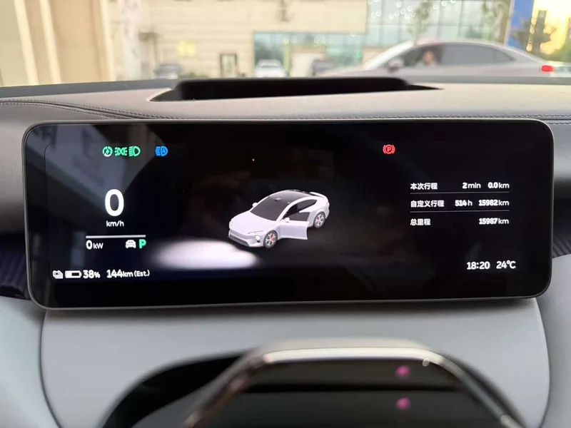 NIO ET5 — фото 6
