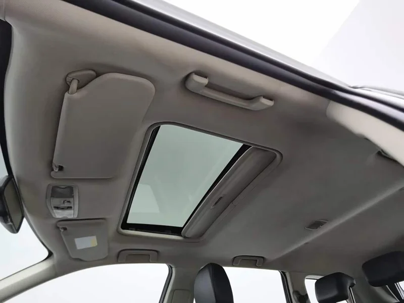 Mitsubishi Outlander — фото 14