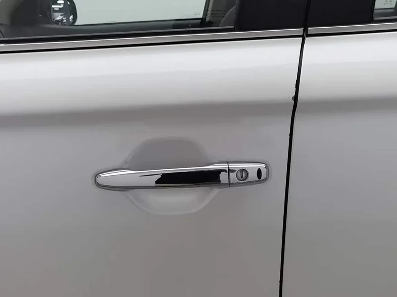 Mitsubishi Outlander — фото 18