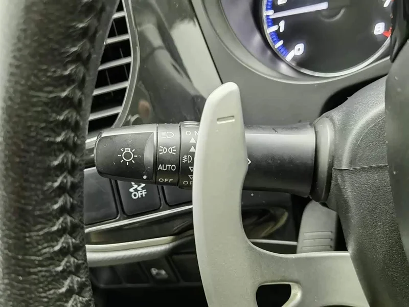 Mitsubishi Outlander — фото 21