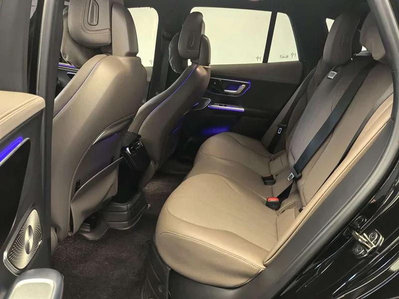 Mercedes-Benz EQE SUV — фото 14