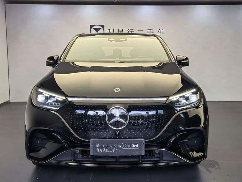 Mercedes-Benz EQE SUV — фото 2