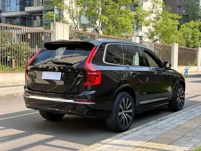 Volvo XC90 — фото 15