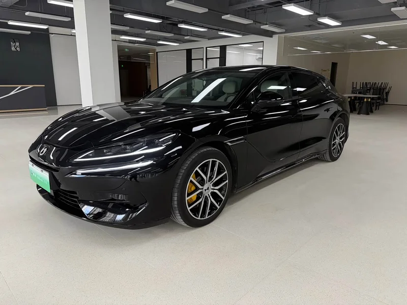 Denza Z9GT