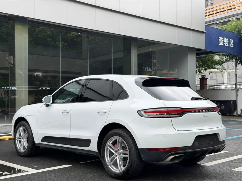 Porsche Macan — фото 7