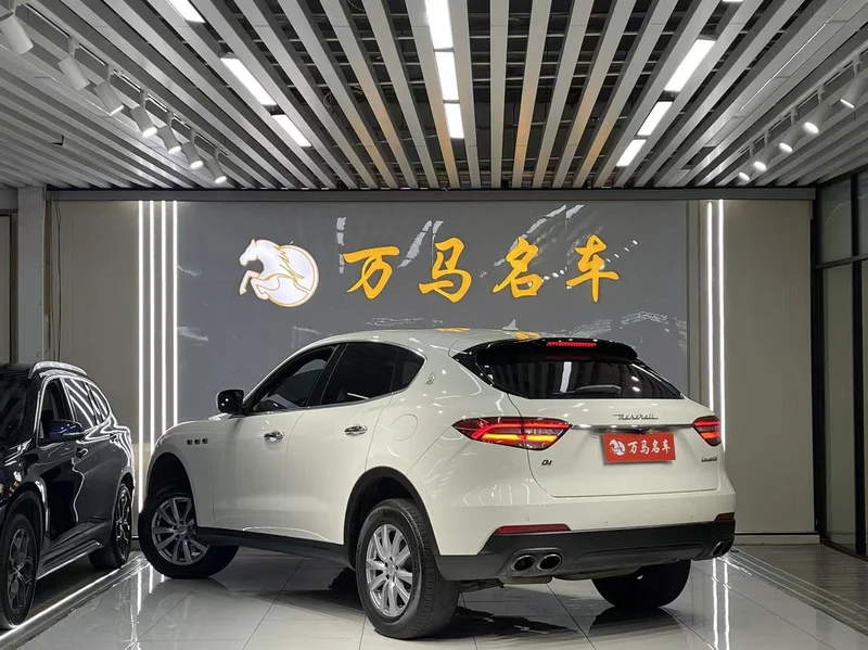 Maserati Levante — фото 6