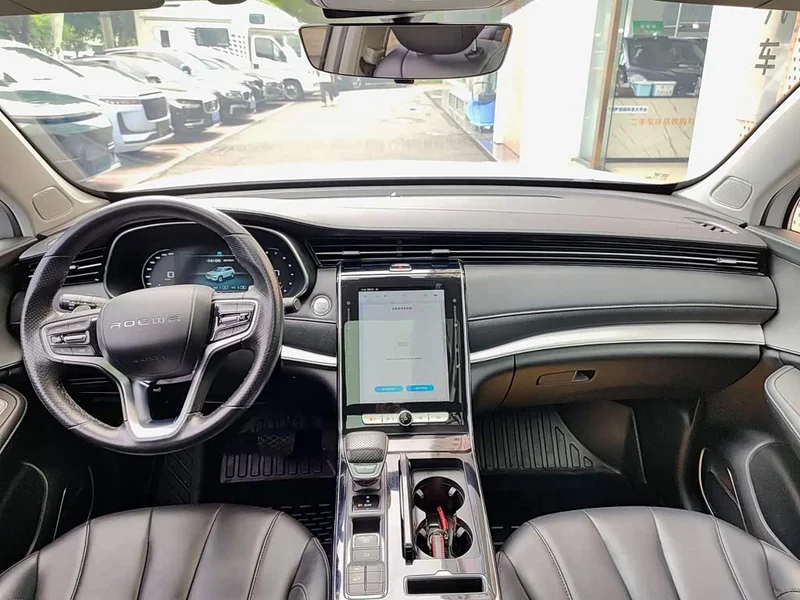 Roewe RX5 MAX — фото 10