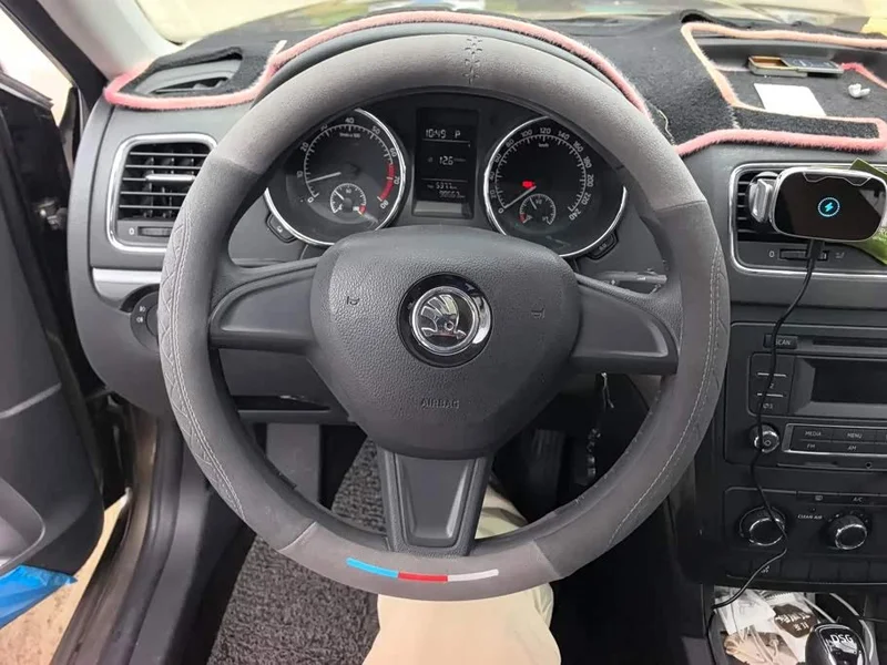 Skoda Yeti — фото 15