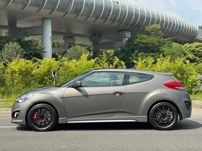 Hyundai Veloster — фото 17