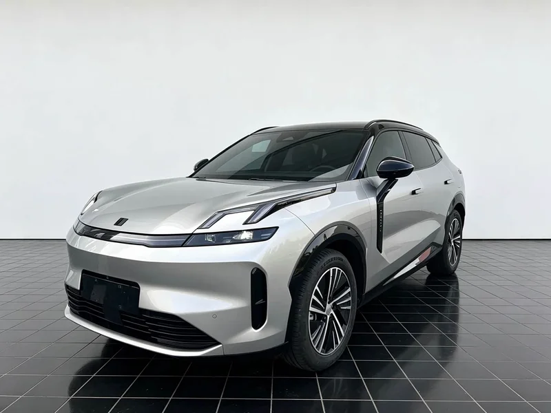 Lynk & Co 08 EM-P