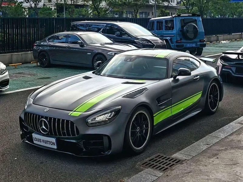 Mercedes-Benz AMG GT — фото 1