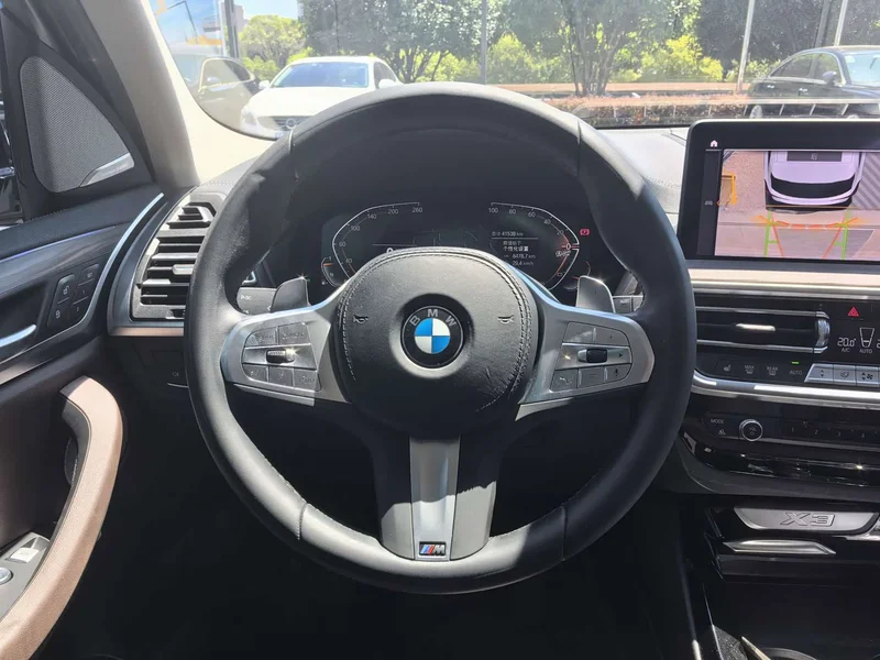 BMW X3 — фото 12