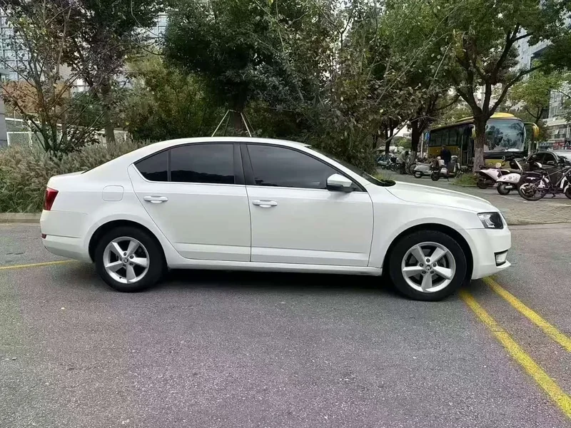 Volkswagen Octavia — фото 2