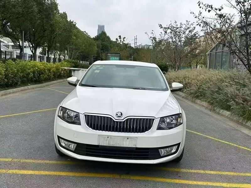 Volkswagen Octavia — фото 3