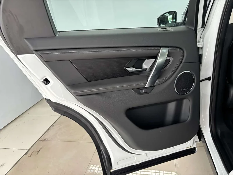 Land Rover Discovery — фото 21
