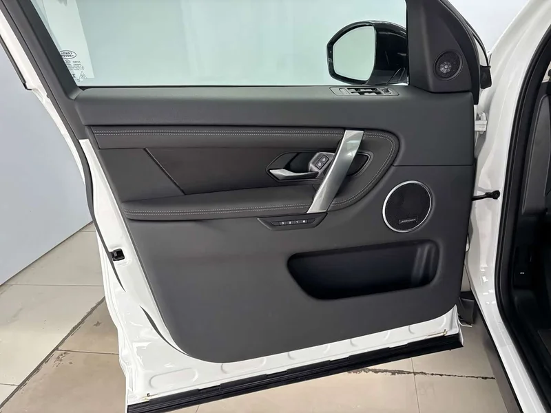 Land Rover Discovery — фото 10