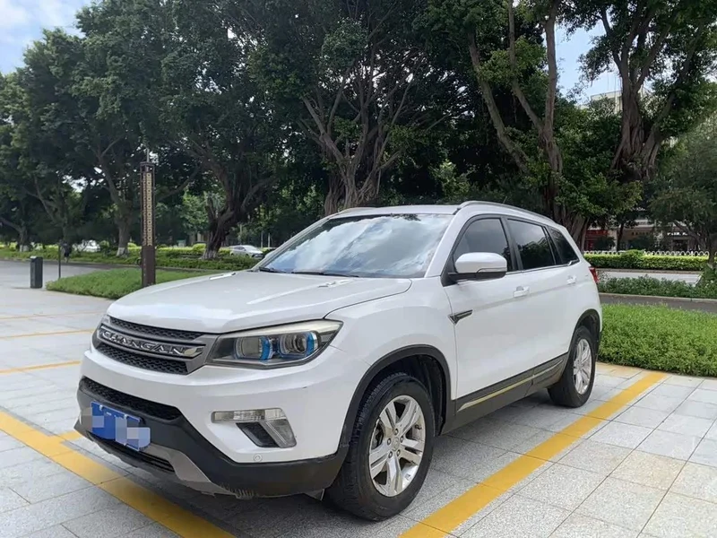 Changan CS75 — фото 1