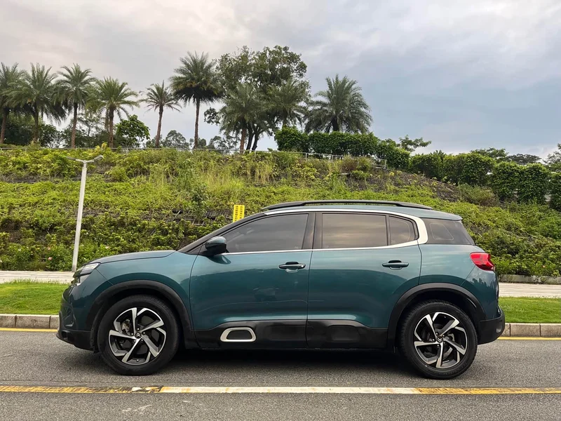 Peugeot C5 Aircross — фото 3