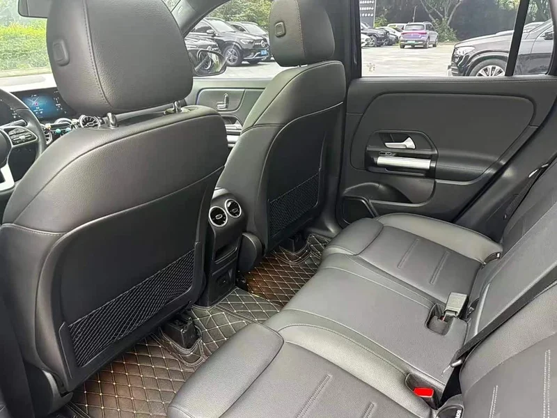 Mercedes-Benz GLA — фото 18