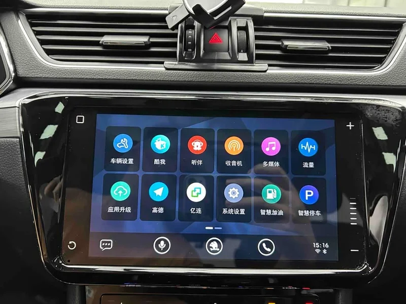 Skoda Superb — фото 11