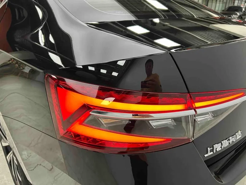 Skoda Superb — фото 24