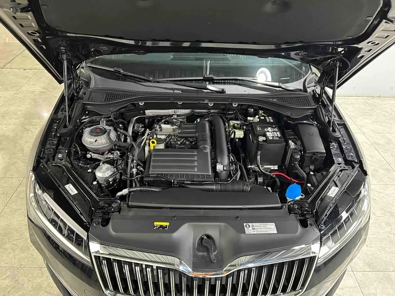 Skoda Superb — фото 26