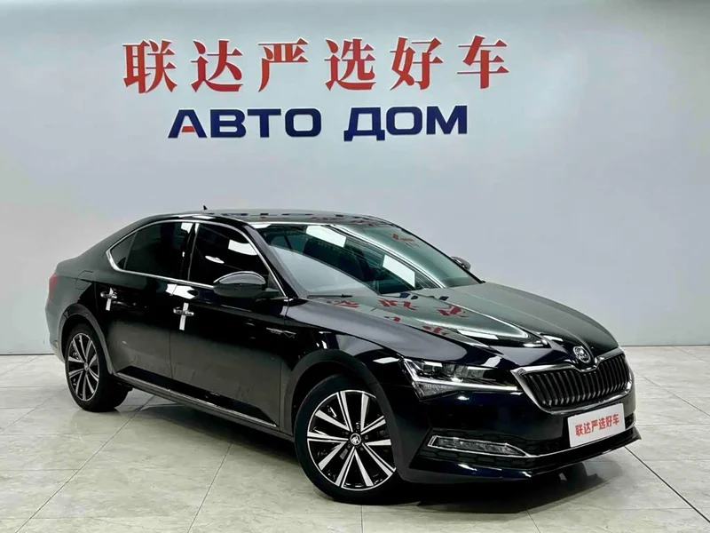 Skoda Superb — фото 3