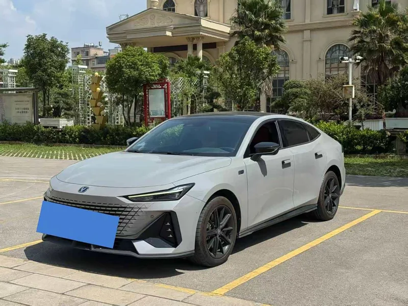 Changan UNI-V iDD