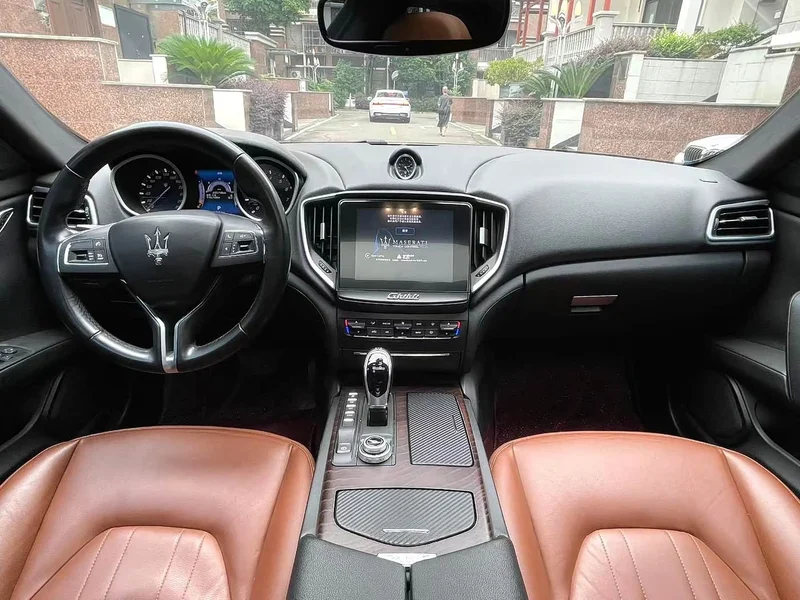 Maserati Ghibli — фото 6
