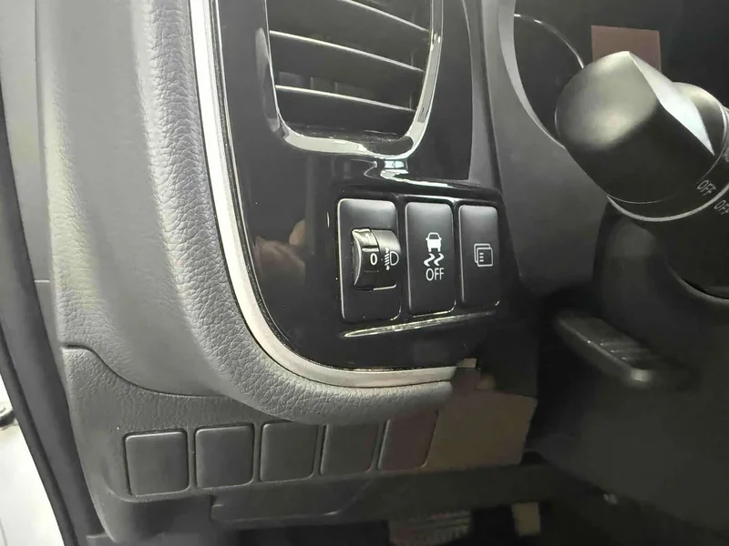 Mitsubishi Outlander — фото 14