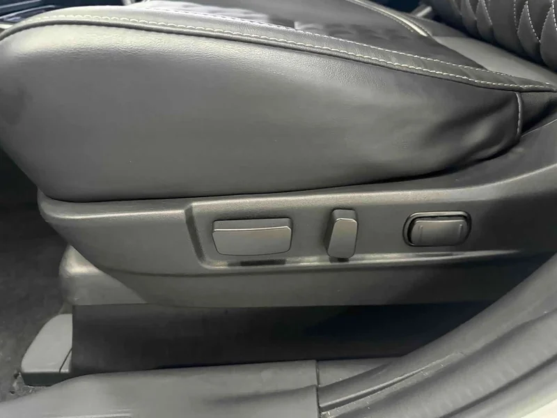Mitsubishi Outlander — фото 16