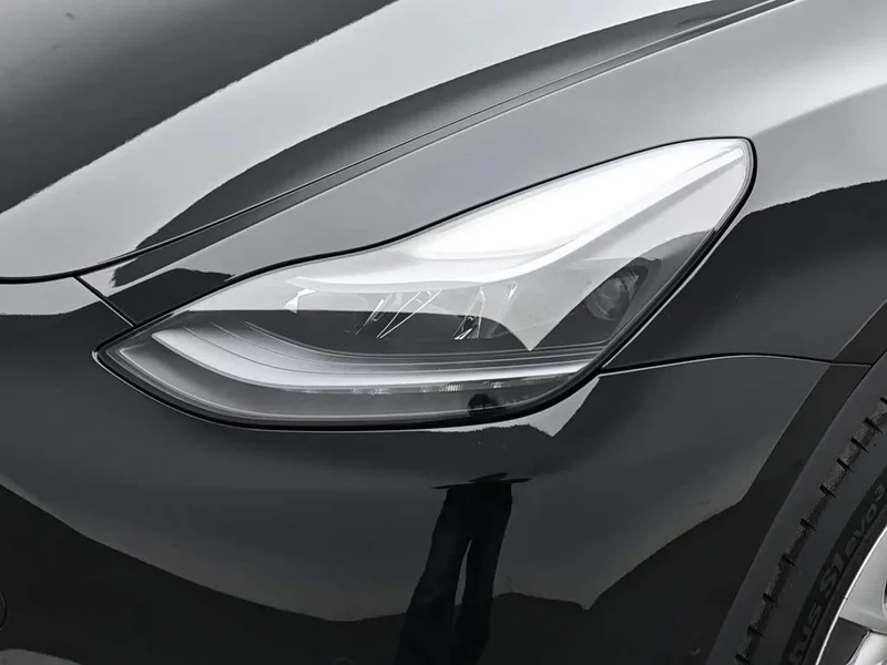 Tesla Model Y — фото 18
