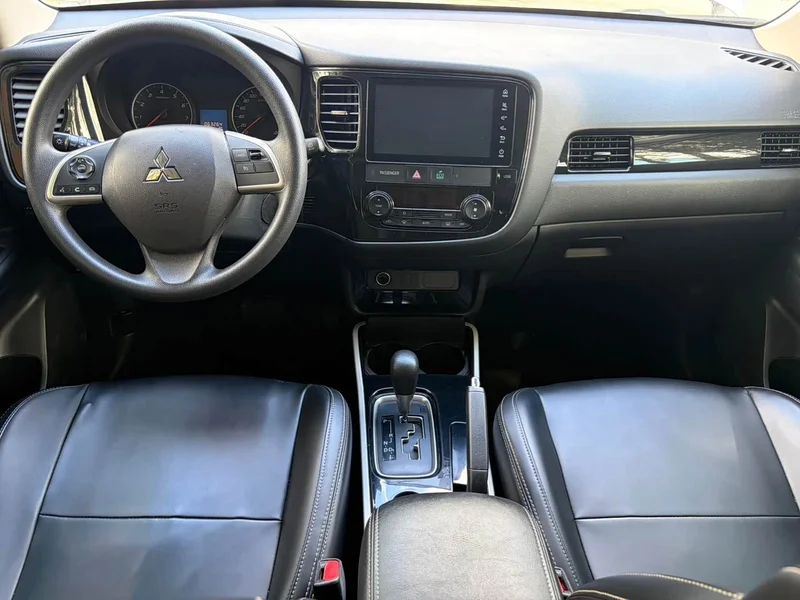 Mitsubishi Outlander — фото 9