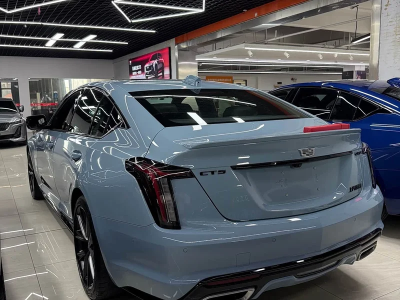Cadillac CT5 — фото 7