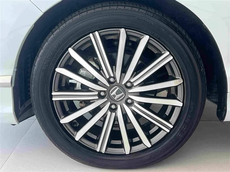 Honda Elysion — фото 10
