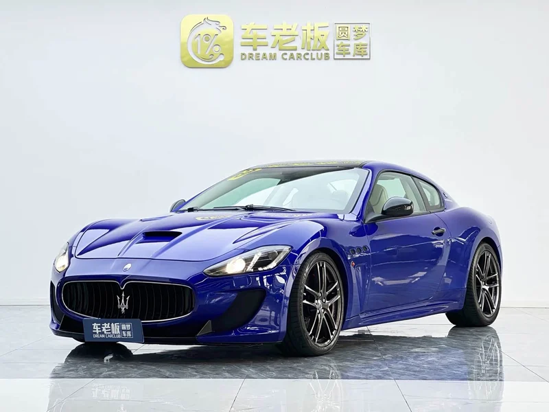 Maserati GranTurismo — фото 1