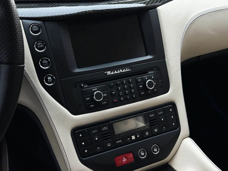 Maserati GranTurismo — фото 22