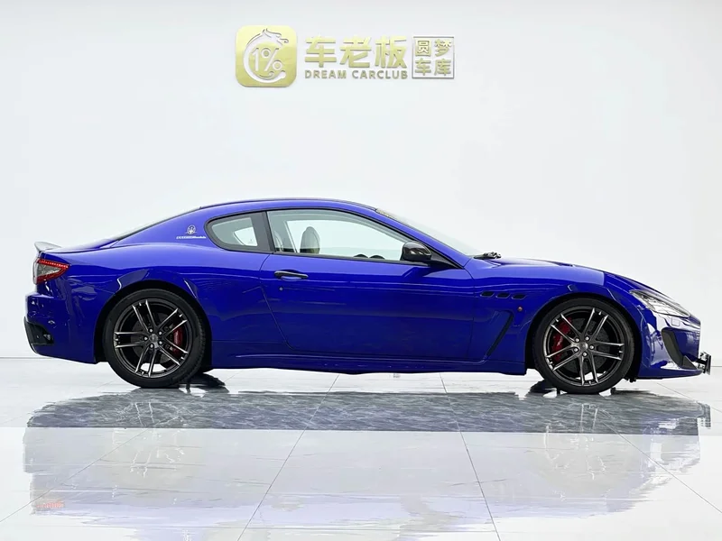 Maserati GranTurismo — фото 7