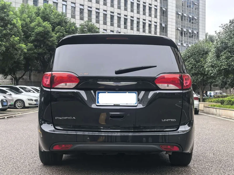 Jeep Grand Voyager Imported — фото 5