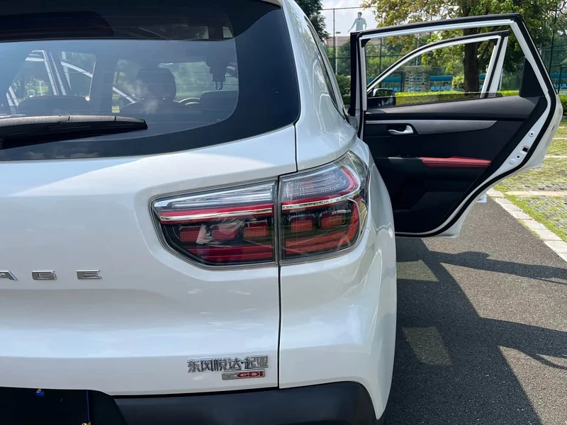 Kia Sportage — фото 20